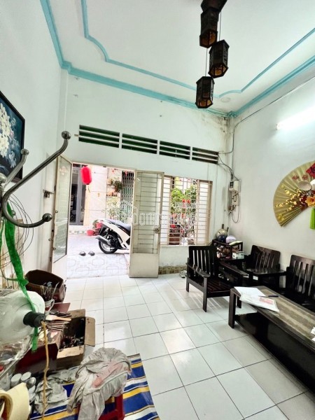 Chủ gấp bán định cư nước ngoài- Nhà 2 tầng Tô Hiệu