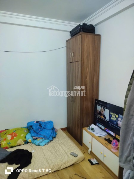 Cho thuê nhà nguyên căn tại phố Tân Ấp, phường Phúc Xá, quận Ba Đình, Hà Nội.