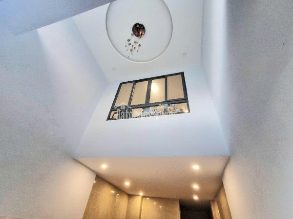 bán nhà lâm văn bền Q7 tân hưng 
Ngang 3.7 x12 đúc BÊ TÔNG HƠN  3 Đ