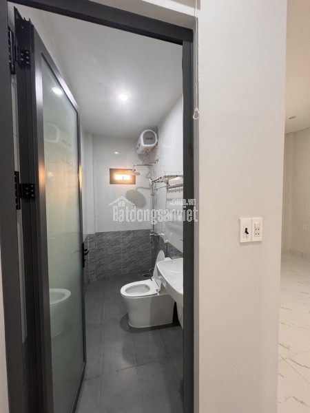 Cho thuê nhà nguyên căn mới - Mặt tiền đường Nguyễn Phước Nguyên - Phường An Khê - Đà Nẵng.