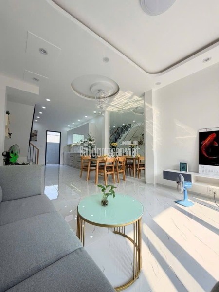 Nhà đẹp quận 12 - Kết cấu : 60m2- Tầng 3- PN 3- 4WC (Nhỉnh 5tỷ)