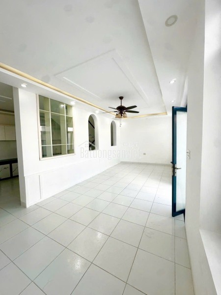 BÁN NHÀ MỚI TTTP 3 TẦNG HẺM CAO ĐÀI P. TÂY NHA TRANG