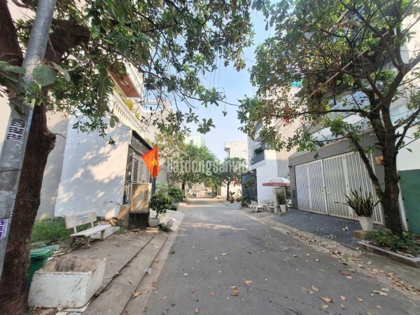 NHÀ HẺM XE HƠI HUỲNH TẤN PHÁT, 4X19M, 3 TẦNG, 7.2 TỶ, CẠNH PHÚ MỸ HƯNG