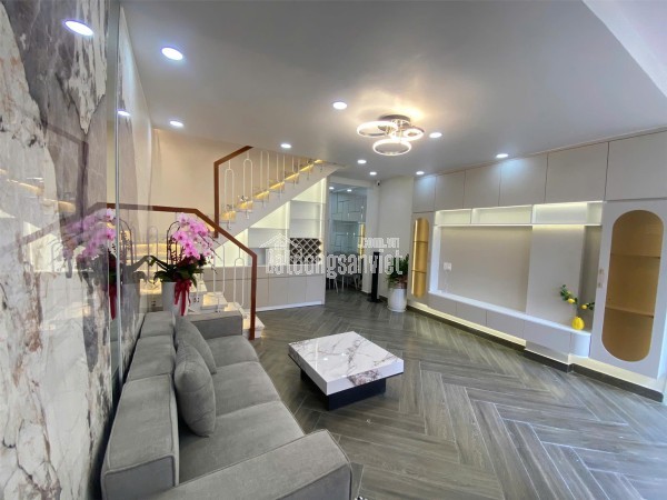 NHÀ HẺM XE HƠI HUỲNH TẤN PHÁT, 4X19M, 3 TẦNG, 7.2 TỶ, CẠNH PHÚ MỸ HƯNG