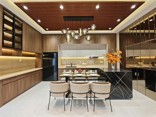 NHÀ HẺM XE HƠI HUỲNH TẤN PHÁT, 4X19M, 3 TẦNG, 7.2 TỶ, CẠNH PHÚ MỸ HƯNG