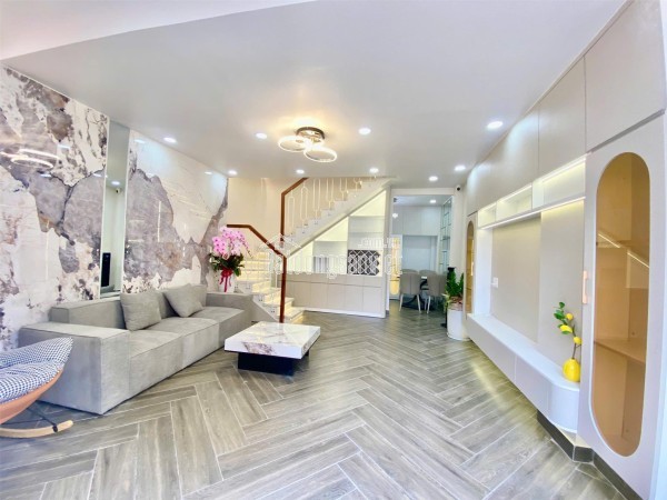 NHÀ HẺM XE HƠI HUỲNH TẤN PHÁT, 4X19M, 3 TẦNG, 7.2 TỶ, CẠNH PHÚ MỸ HƯNG