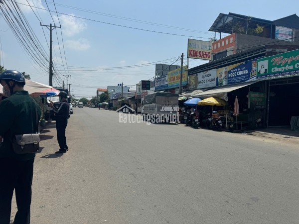 Bán nhà mặt phố Đức Hòa, Long An: 125m2, 5.6 tỷ, sổ hồng, vị trí vàng đường 20, tiềm năng tăng