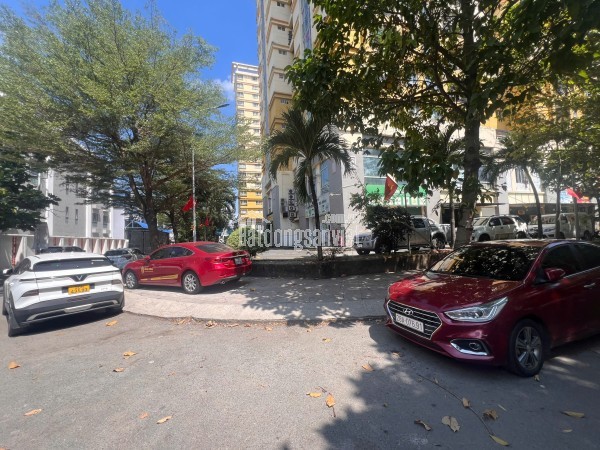 Bán đất kdc sổ hồng ,xuất hiện sẵn nhà kho tại quận 9, 104m2 , ngang 6.3m