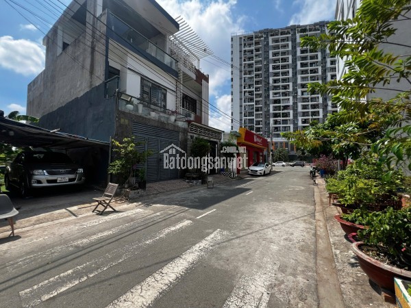 Bán đất kdc sổ hồng ,xuất hiện sẵn nhà kho tại quận 9, 104m2 , ngang 6.3m