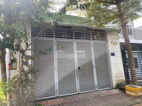 Bán đất kdc sổ hồng ,xuất hiện sẵn nhà kho tại quận 9, 104m2 , ngang 6.3m