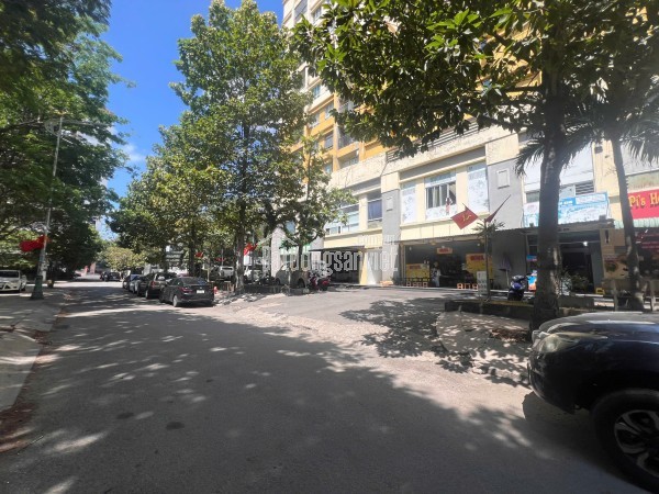 Bán đất kdc sổ hồng ,xuất hiện sẵn nhà kho tại quận 9, 104m2 , ngang 6.3m