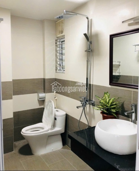 Gia đình cần cho thuê phòng riêng 5,5 triệu, Tây Hồ Hà Nội