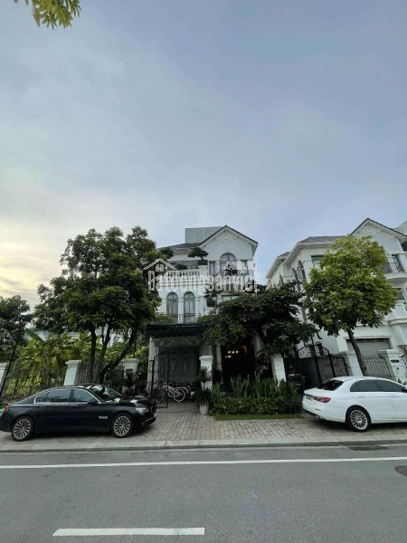 Bán nhà phân lô Bộ Quốc Phòng Thạch Bàn 96m2, MT 7.7m, vỉa hè, 17.8 tỷ 0372311369