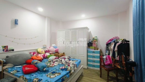 Bán nhà đường 109. Phước Long B,  Q9, Thủ Đức, TP HCM. DT 58m2, 4PN, sổ hồng. Giá  6.75  tỷ.