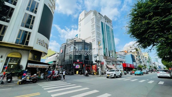Nhà mặt tiền Bùi Thị Xuân Quận 1 – 10 tầng, thuê 7.000 USD/tháng