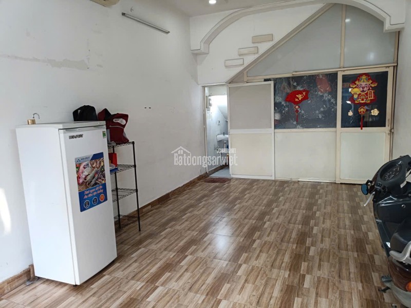 Cho thuê mặt bằng ngay chợ Phạm Văn Hai DT 36m2 tiện KD đa ngành