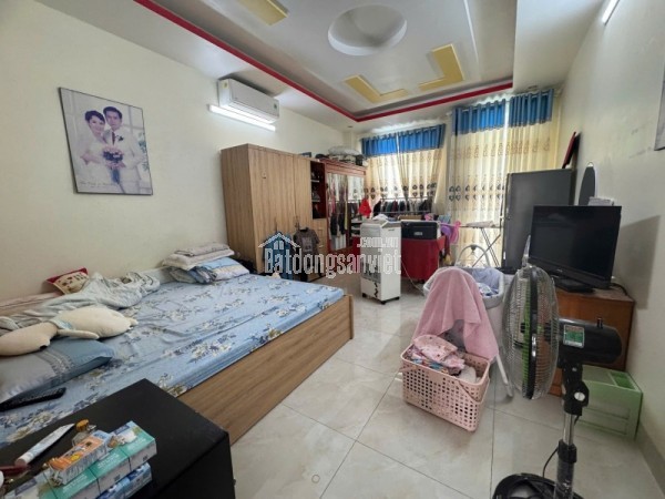 Bán nhà đường 182, Tăng Nhơn Phú,  Q9, Thủ Đức, TP HCM. DT 58m2, 4PN, sổ hồng, giá 6.85 tỷ -