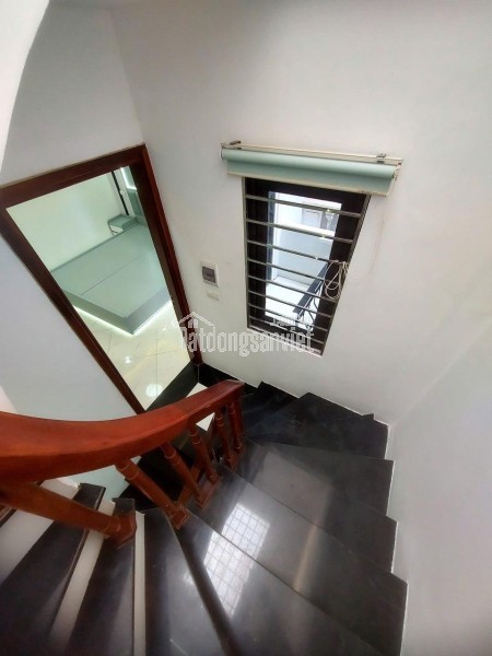 (Khương Trung) Nhà đẹp 32m², 5 tầng, MT 4.5m, gần ô tô. Giá: 8.9 tỷ