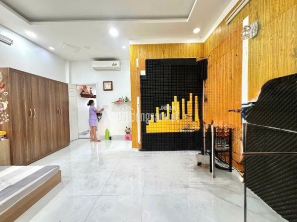 GẦN KHU HIM LAM TRUNG TÂM Q7- TIỆN ÍCH ĐẦY ĐỦ NHÀ 2 TẦNG 60M2 NGANG GẦN 5M Nhỉnh 7tỷ