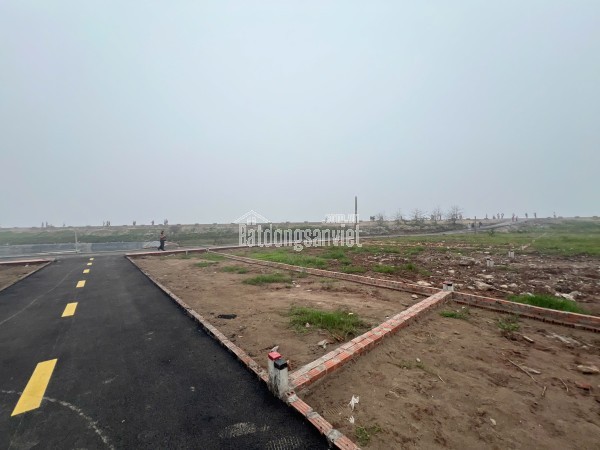 BÁN NHANH LÔ GÓC, 105m, mặt tiền 5.6m, hơn 1.5 tỷ, đặc khu kinh tế Ninh Cơ, Ninh Bình, sát biển