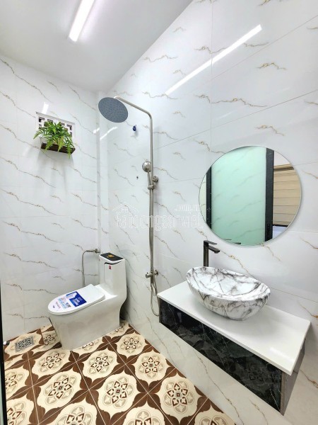 HẺM 3 GÁC QUAY ĐẦU -  NGANG 3.8M - NỞ HẬU - BTCT - 3.X TỶ THƯƠNG LƯỢNG.