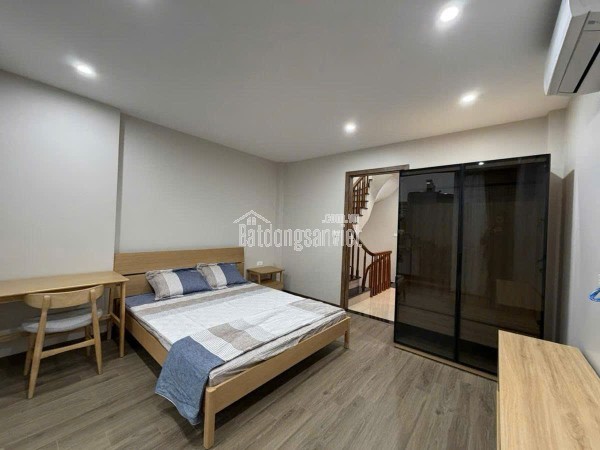 Bán nhà 5 tầng Phố Trường Lâm, Long Biên, ngõ thông ô tô tránh