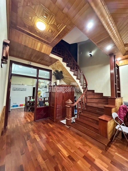 chào bán căn nhà 4 tầng 90m2 hướng đông nam khu ĐÔ thị Trần Lãm