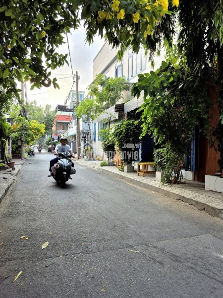 CẠNH TRƯỜNG TH KIM ĐỒNG - HẺM VF3 - 3 TẦNG - 6T.Ỷ 6