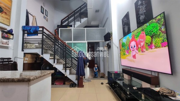 CHỈ 9.68 TỶ - CÓ NGAY NHÀ 4 TẦNG QUANG TRUNG - HẺM 1 TRỤC 6M