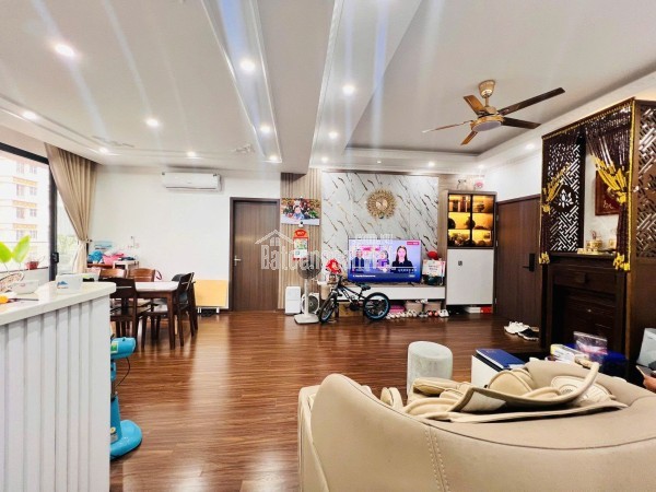 NHÀ CỰC HIẾM PHƯỜNG KHƯƠNG TRUNG, QUẬN THANH XUÂN, HÀ NỘI – Ô TÔ VÀO NHÀ