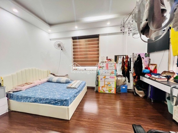 NHÀ CỰC HIẾM PHƯỜNG KHƯƠNG TRUNG, QUẬN THANH XUÂN, HÀ NỘI – Ô TÔ VÀO NHÀ