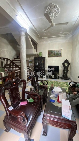 Bán nhà lô góc 2 mặt tiền, gần phố Hào Nam, Đống Đa, 30m2 5 tầng, 4,5m hơn 10 tỷ, oto đỗ cửa, đa