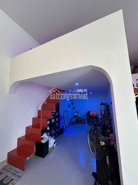 Bán nhà riêng 4PN, 4WC, 6.8 tỷ tại đường 109 Dương Bá Trạc, P. Rạch Ông, TP. Hồ Chí Minh