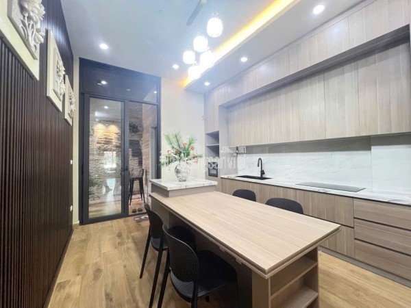 hot nhât khu vực luôn anh chị ạ  _
🔥 Căn góc Văn Chương 3 mặt thoáng sáng, ở sướng.

- Ai đang