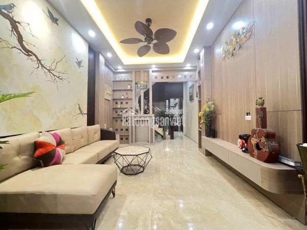 hot nhât khu vực luôn anh chị ạ  _
🔥 Căn góc Văn Chương 3 mặt thoáng sáng, ở sướng.

- Ai đang