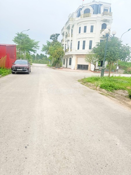 Bán đất Trung Tâm TP Bắc Giang, Tỉnh Bắc Giang. 108m2 - MT 6,5m. Kinh doanh đỉnh. Giá 7,9 tỷ