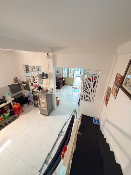 Bán nhà đường số 9, Hiệp Bình Chánh, Thủ Đức, TP HCM. DT 90m2, 3 tầng. Giá 9.25 tỷ.