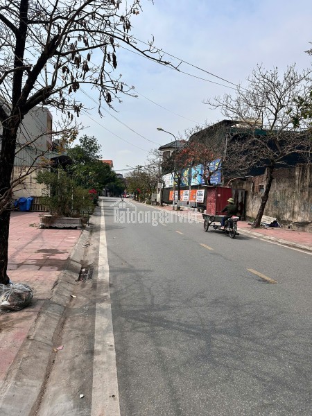 bán đất tặng nhà 2 tầng mặt lý bôn. gần 160m2, gần vincom