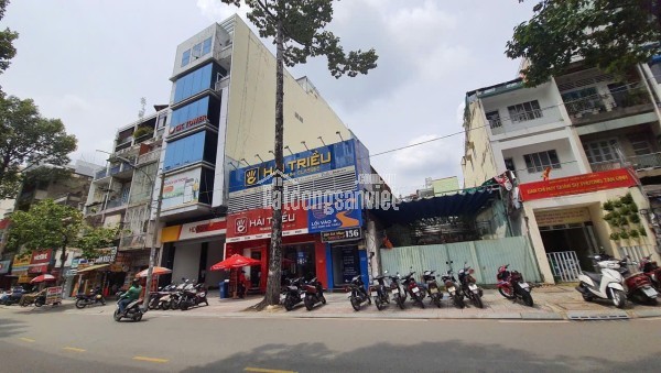 Bán Toà nhà góc 3 mặt tiền Nguyên Hồng Gò Vấp – Quy mô lớn