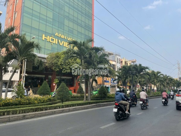 Bán Toà nhà góc 3 mặt tiền Nguyên Hồng Gò Vấp – Quy mô lớn