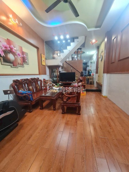 Bình Tân: Nhà 4 tầng, 64m2, 5PN, ngõ 6, sổ đỏ, giá 6.5 tỷ - Không gian sống lý tưởng, giá trị đầu