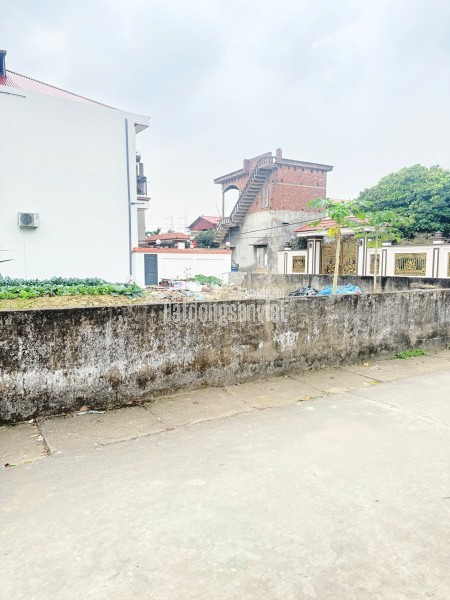 Lô Đất 413 m2- Mt 16m. Full thổ cư tại Yên Dũng, Bắc Giang. Giá 5,2 tỷ