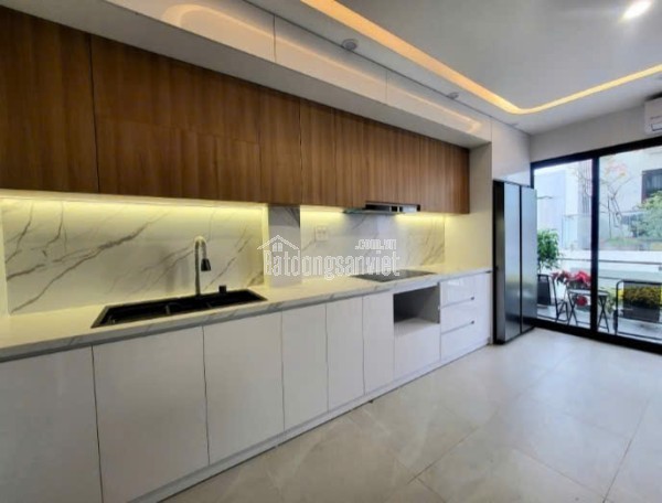 Nhà phố Ngô Xuân Quảng,8.5 tỷ 36m2,, 2 mặt thoáng, sổ đẹp