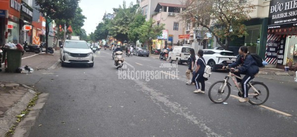 Nhà phố Ngô Xuân Quảng,8.5 tỷ 36m2,, 2 mặt thoáng, sổ đẹp