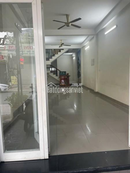Cho thuê mặt bằng tầng trệt mặt tiền Ngô Thì Nhậm – trung tâm Dĩ An