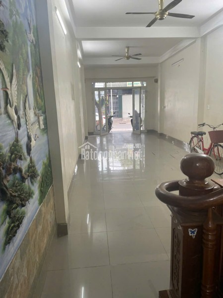 Cho thuê mặt bằng tầng trệt mặt tiền Ngô Thì Nhậm – trung tâm Dĩ An