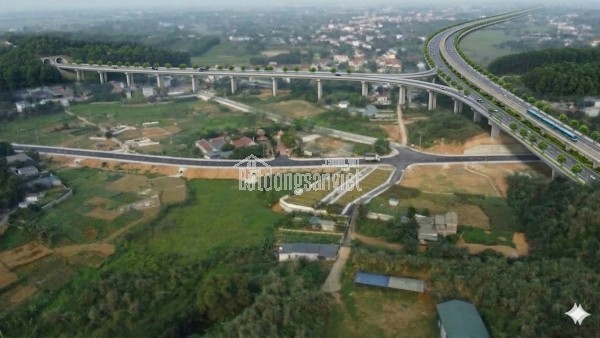 BÁN ĐẤT YÊN BÀI – BA VÌ  GẦN VÀNH ĐAI 5 – CẠNH KHU VILAA, DT 270 m2, Giá 2,5 tỷ