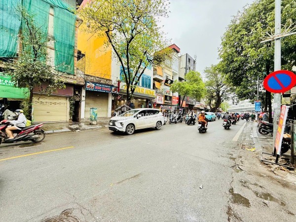 mặt phố  Đống Mác Đông Mác 78m2 x 2 tầng MT 5.6m  cần bán gấp