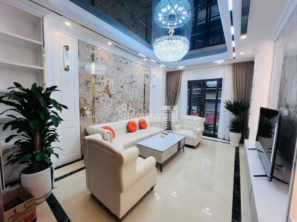 ĐẶC BIỆT HIẾM KHU HUỲNH THÚC KHÁNG NGUYÊN HỒNG 7T THANG MÁY, KINH DOANH.