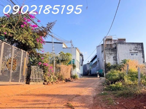 LÔ ĐẤT GÓC (5m x 24m) HẺM PHẠM VĂN ĐỒNG GẦN VÒNG XOAY NGÃ 3 HÒA BÌNH – BUÔN MA THUỘT = 1 TỶ 600